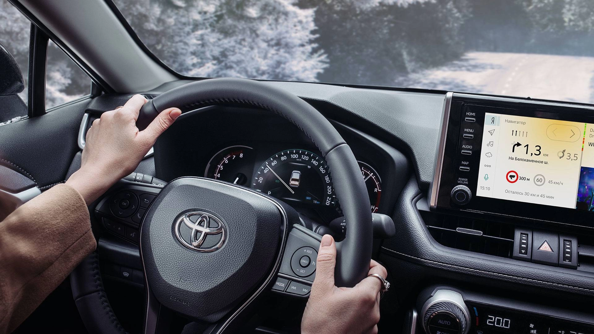 Интерьер Toyota RAV 4