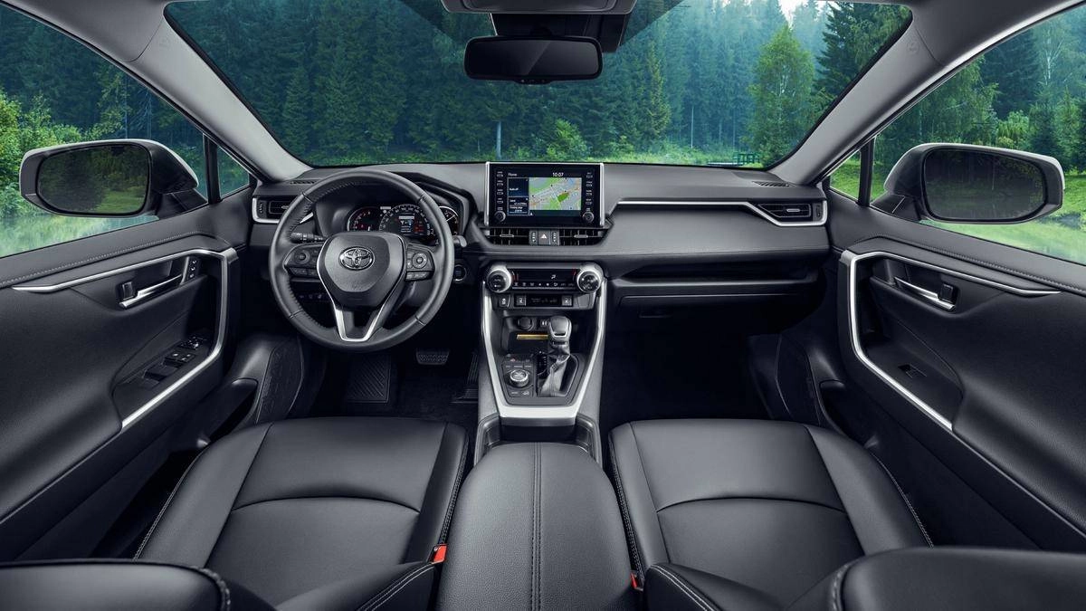 Интерьер Toyota&nbsp;RAV4