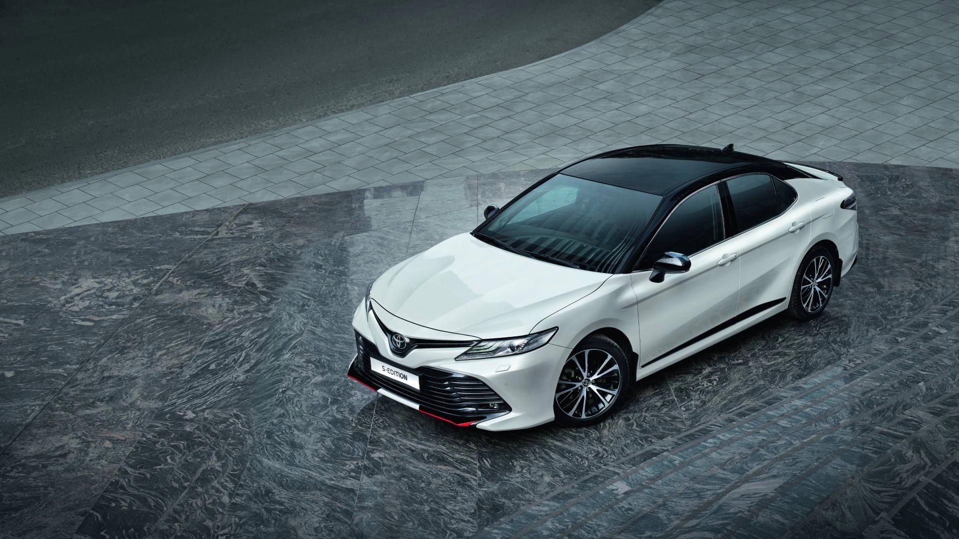 Автомобиль Toyota