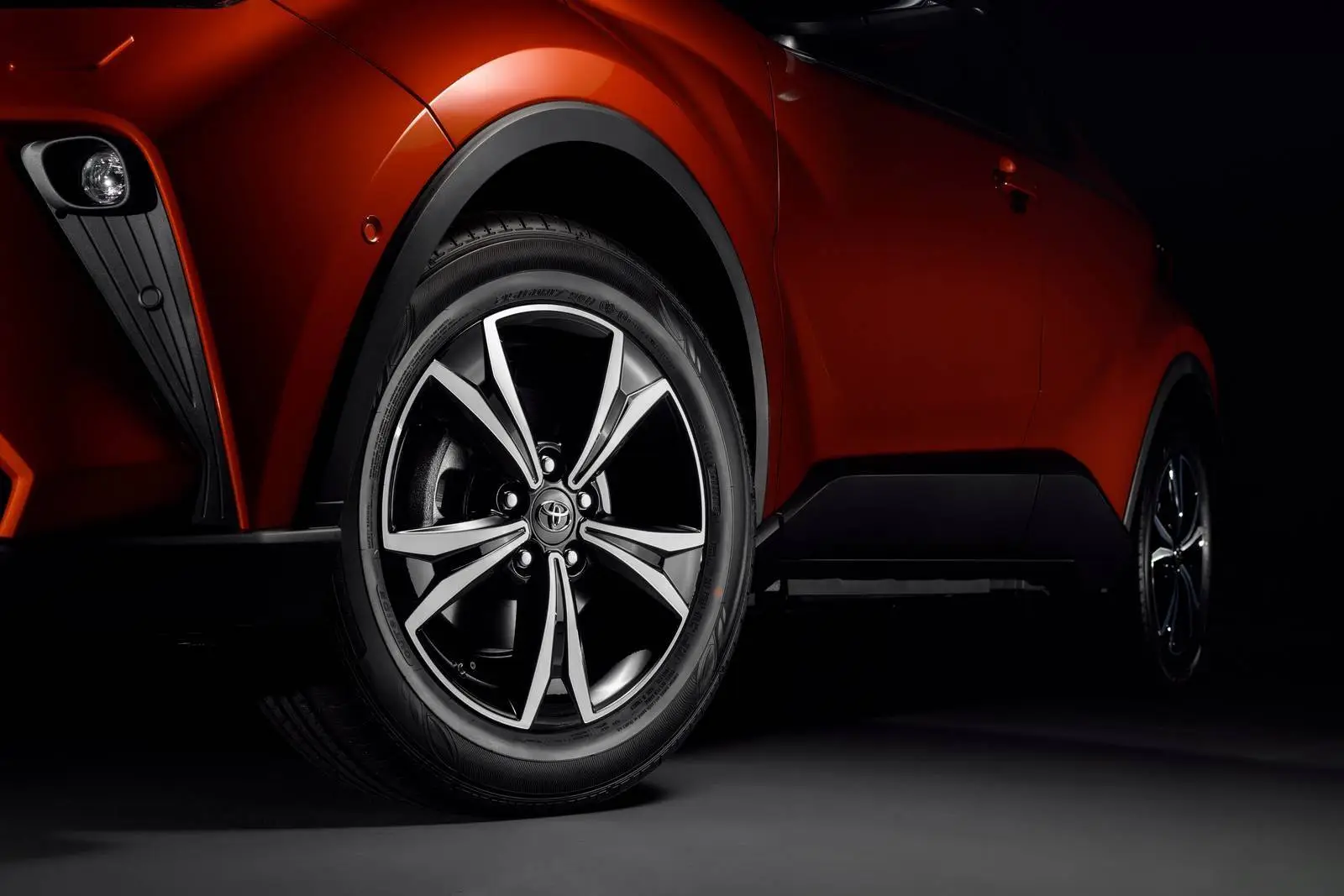 Комплектации Toyota&nbsp;C‑HR