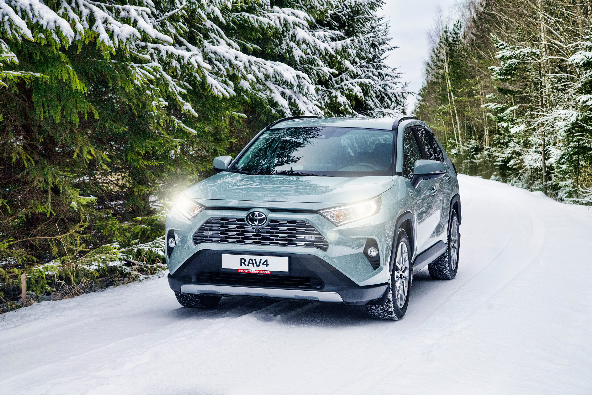Старт чемпиона: новый Toyota RAV4 установил исторический рекорд продаж Старт чемпиона: новый Toyota RAV4 установил исторический рекорд продаж